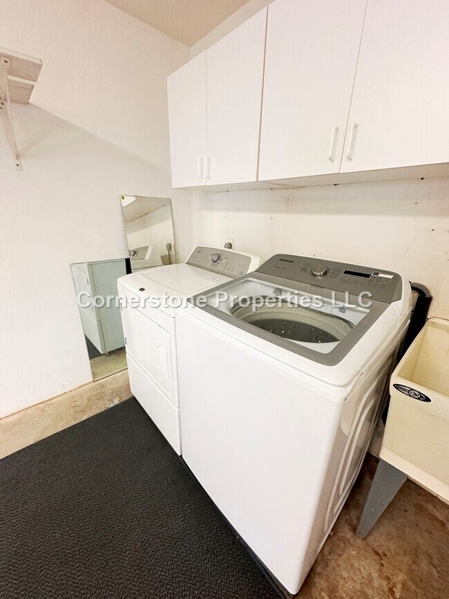 Building Photo - 94-711-711 Lumiaina St