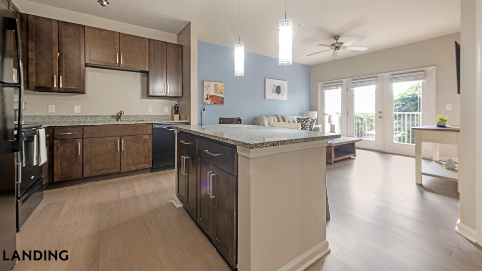 Building Photo - 8100 Palisades Cir