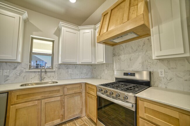 Building Photo - Brand New Home in Washington!