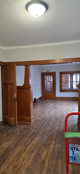 Building Photo - 1420 Thompson Ave