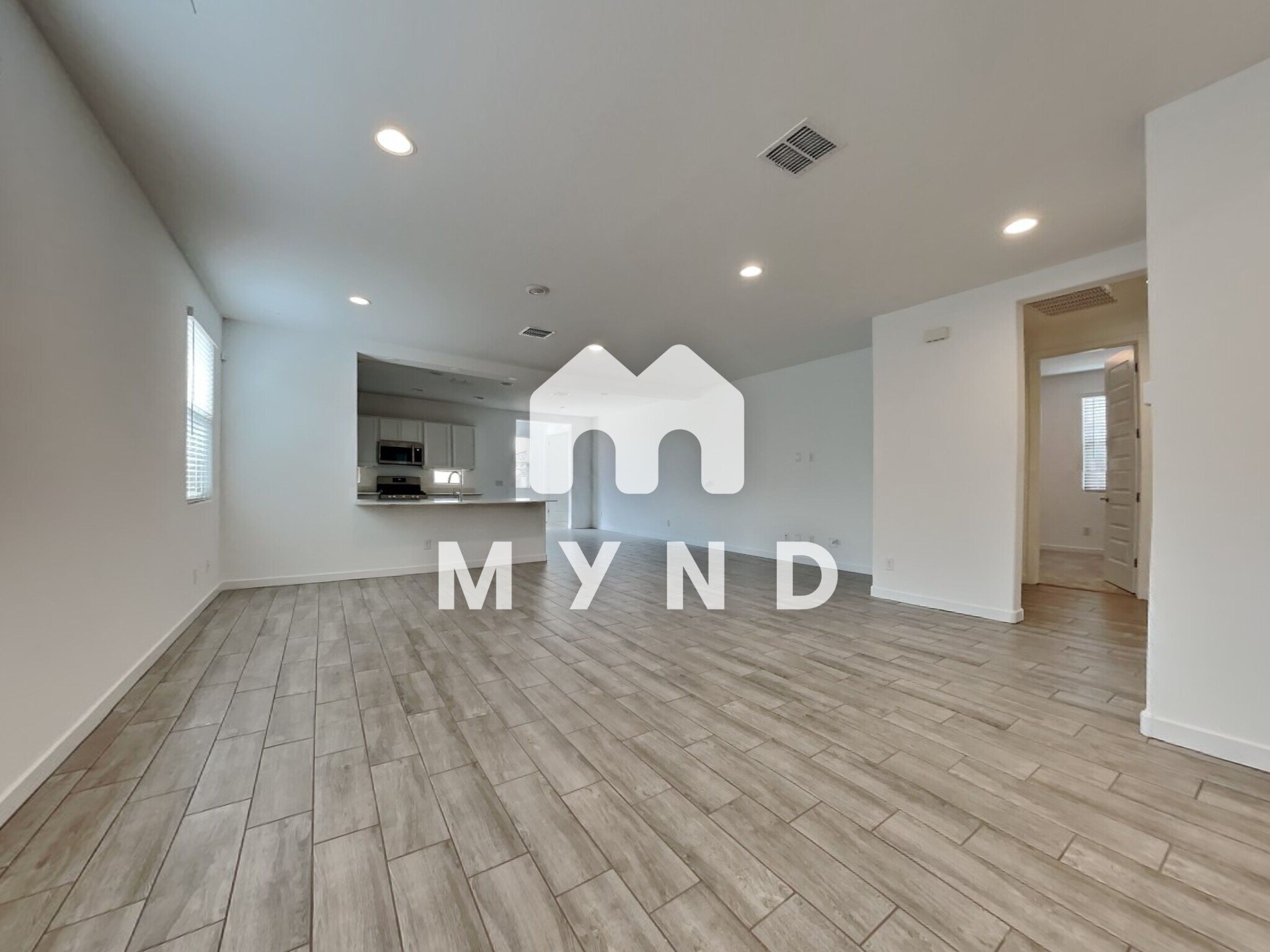 Building Photo - 9513 W Turney Ave