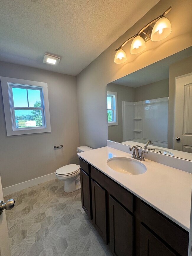 Building Photo - Maryville 37803 - Brand New 4 bedroom, 2.5 bath home - Contact Jackie Mills (865) 748-2851