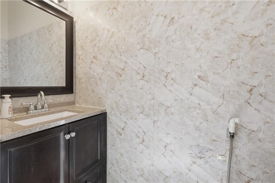 Building Photo - 348 Santa Anita Ave