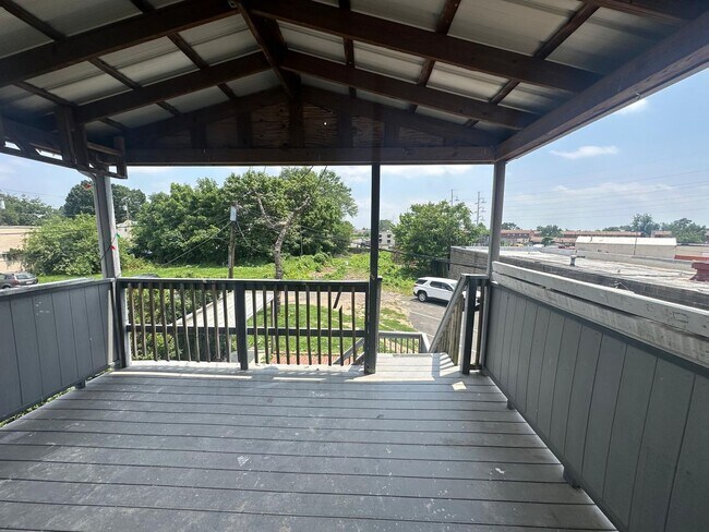 Building Photo - BRAND NEW 2 BED 1 BATH APARTMENT FOR RENT.