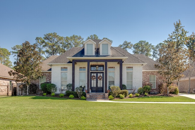 Building Photo - 306 Palermo Dr