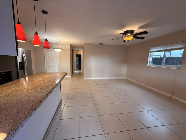 Building Photo - 5620 NE 2nd Terrace