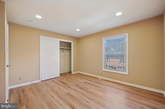 Building Photo - 138 Cheshire Dr
