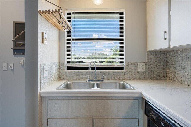 Building Photo - 1300 Seaway Dr