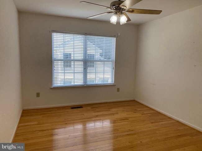 Building Photo - 623 Pepperbush Ct