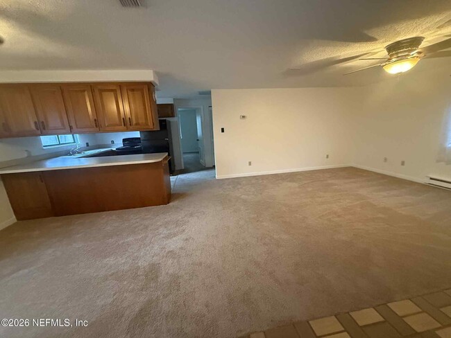 Building Photo - 104 Park Ave