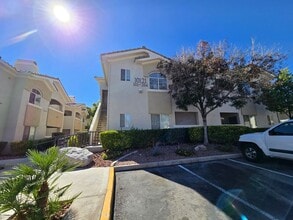 Building Photo - A Fabulous 2 Bedroom Condo with a Garage in the Heart of Summerlin!!!