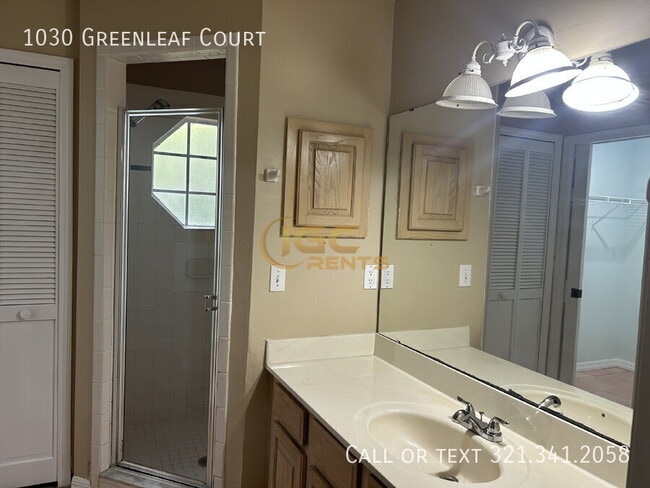 Building Photo - 1030 Greenleaf Ct