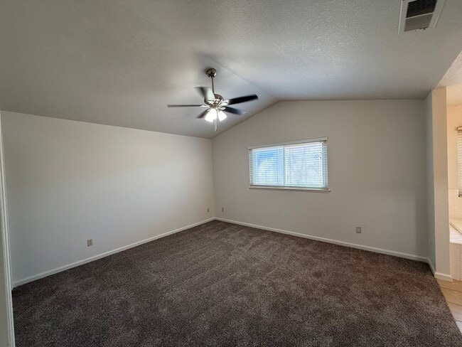 Building Photo - Single Story home in Riverbank's Crossroads Subdivision!