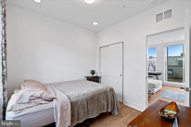 Building Photo - 7345 Blade Dr