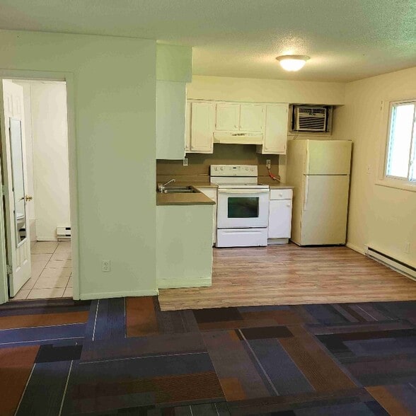 Building Photo - 1003 Colonial Dr