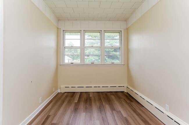 Building Photo - 1407 Highland Ave