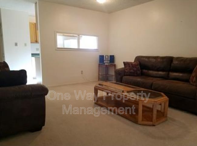 Building Photo - 68 12th St