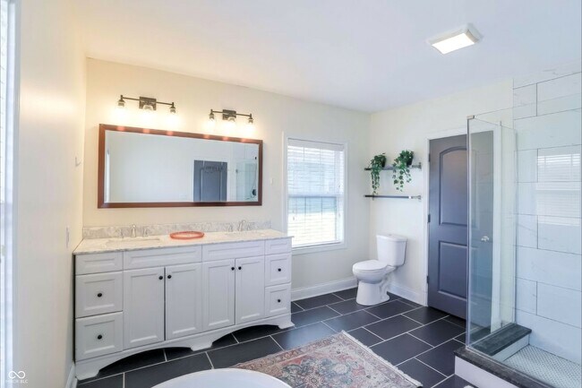 Building Photo - 1306 S East St