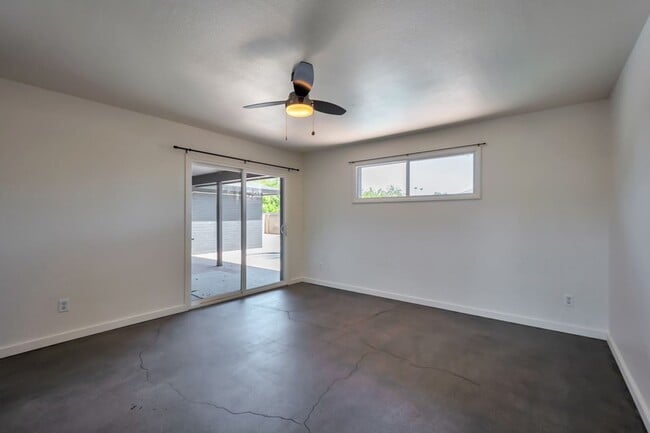 Building Photo - Remodeled 5-Bedroom Tempe Home with Private Pool, Large Yard & Garage Near ASU