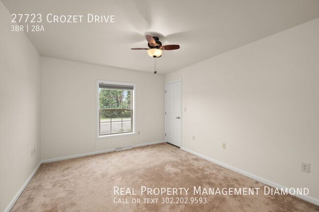 Building Photo - 27723 Crozet Dr