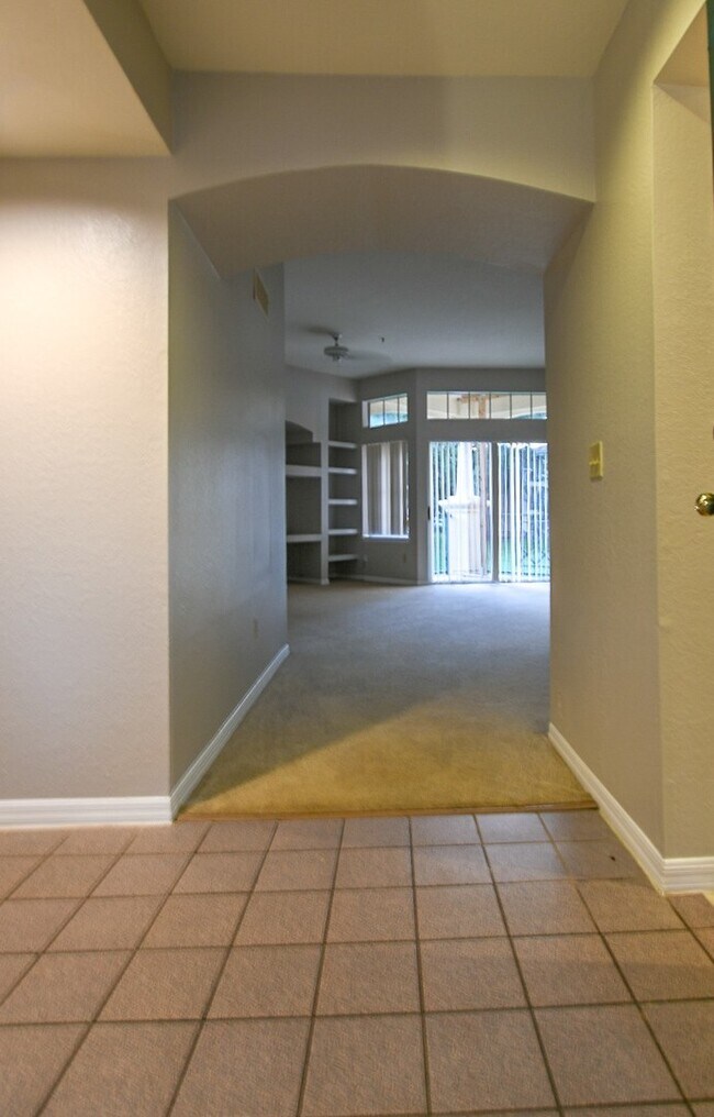 Building Photo - 7270 Westpointe Blvd