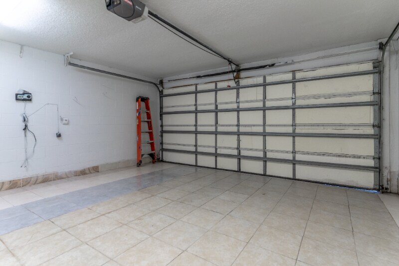 Building Photo - 2306 Lily Pad Ln