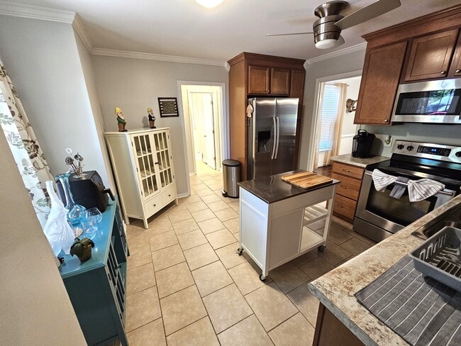 Building Photo - 10824 Drayton Rd