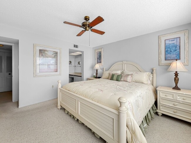 Building Photo - Fully Furnished Resort-Style Waterfront Living at Pasadena Cove - 2Bed|1Bath