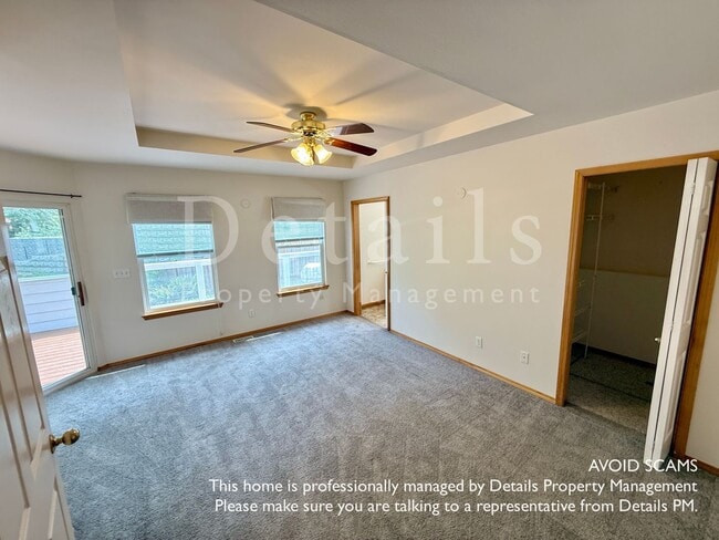 Building Photo - Nice Open Rambler in Secluded Central Kits...