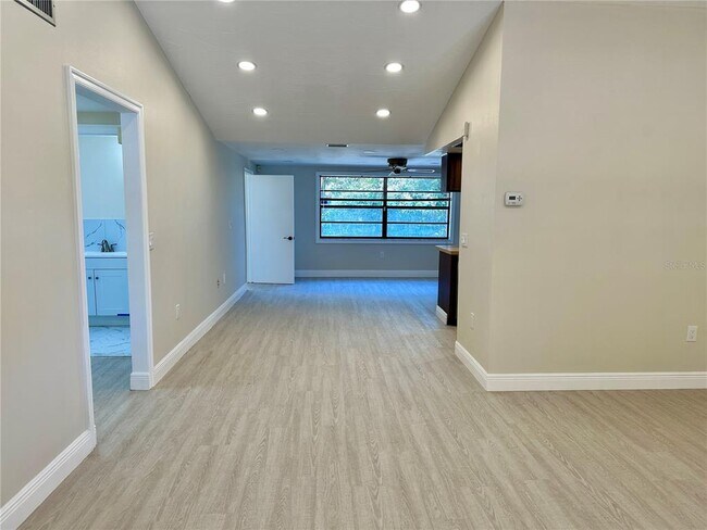 Building Photo - 4420 Sawgrass Blvd