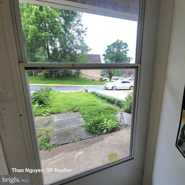 Building Photo - 10534 Cambridge Ct