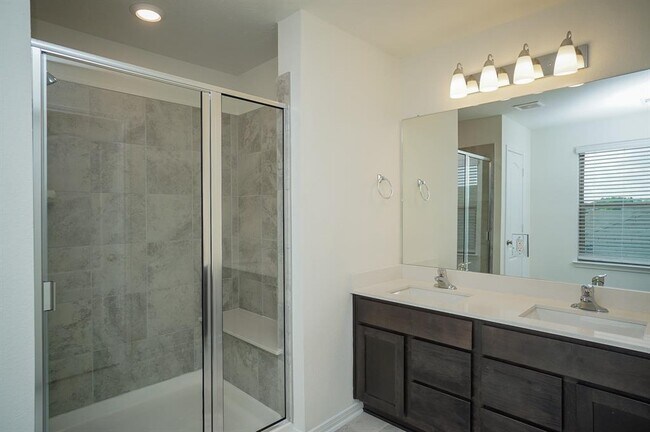 Building Photo - 4615 Sabine Creek Way