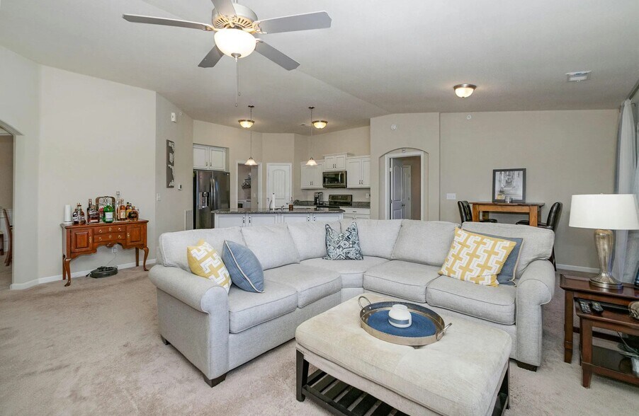Building Photo - 7479 Flintshire Dr