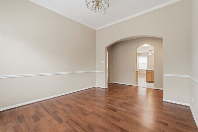 Building Photo - 7910 Masonwood Ln