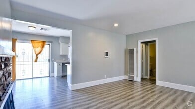 Building Photo - Fully REMODELED 3bed 2bath SFR. Great loca...