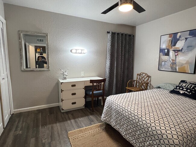 Building Photo - 168 Barilla Pl