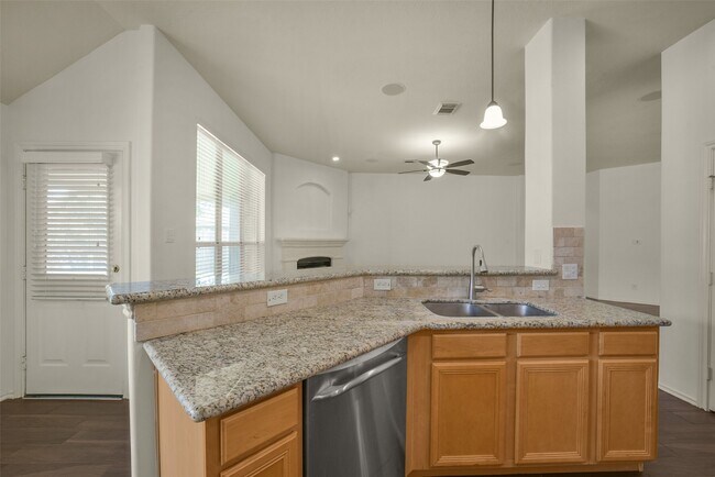 Building Photo - 1414 Phoenician Dr