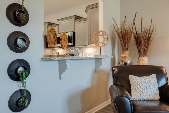 Building Photo - 119 Millet St