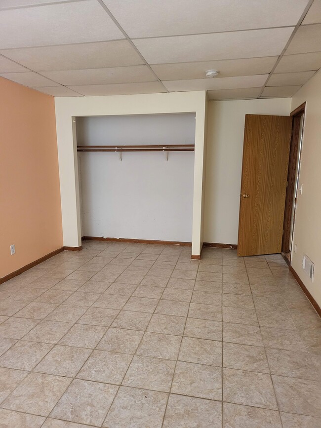 Building Photo - 14449 Hollow Park Ln