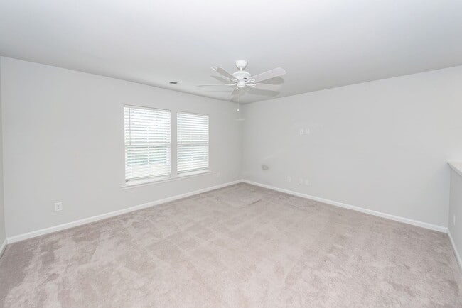 Building Photo - 4 Bedroom, 2.5 Bathroom Home in Cane Bay Plantation - Summerville