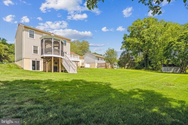 Building Photo - 10902 Valley Brook Dr