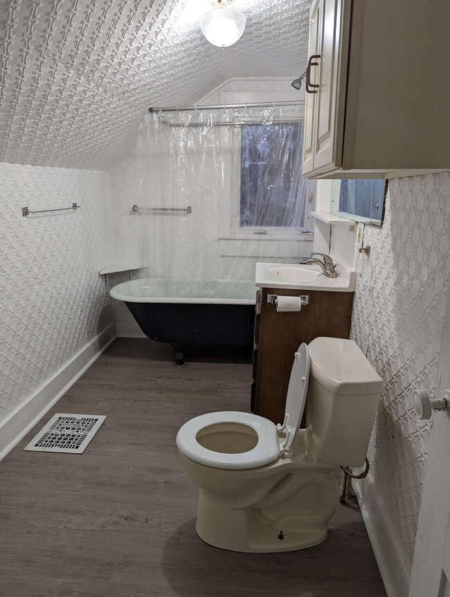 Building Photo - Hopson