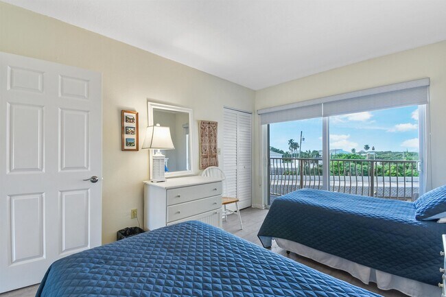 Building Photo - 5930-5A1a A1A S