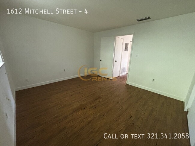 Building Photo - 1612 Mitchell St