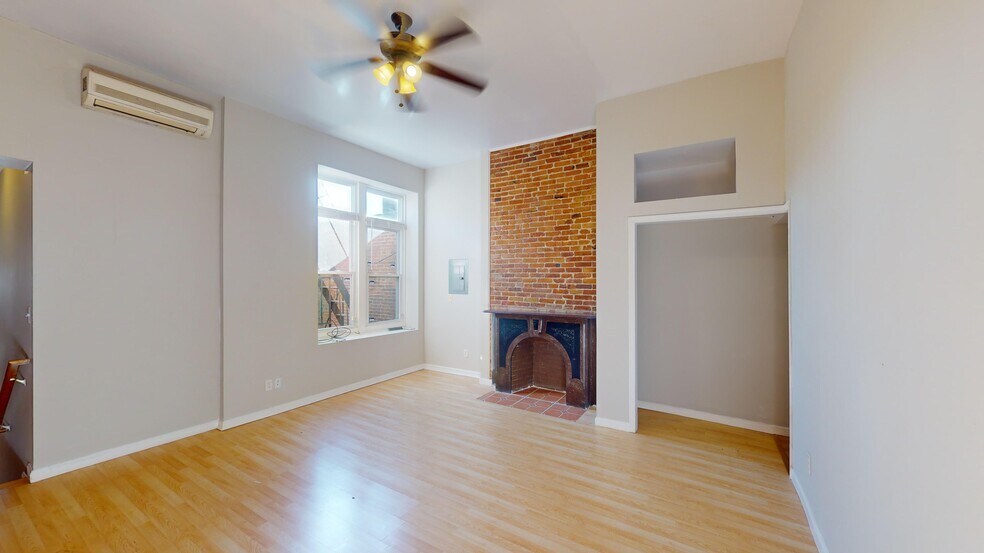 Primary Photo - 1705 N Calvert St