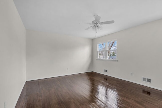 Building Photo - Newly Renovated 4-Bedroom Home with Pool i...