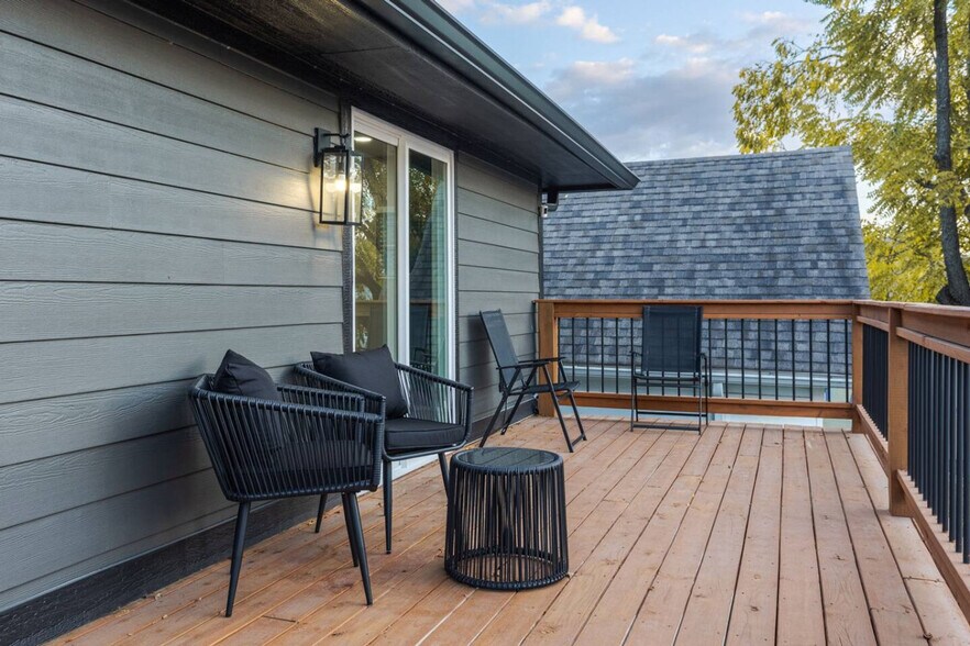 Building Photo - 1523 S East St