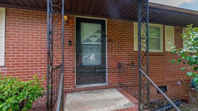 Building Photo - 4526 Sentry St