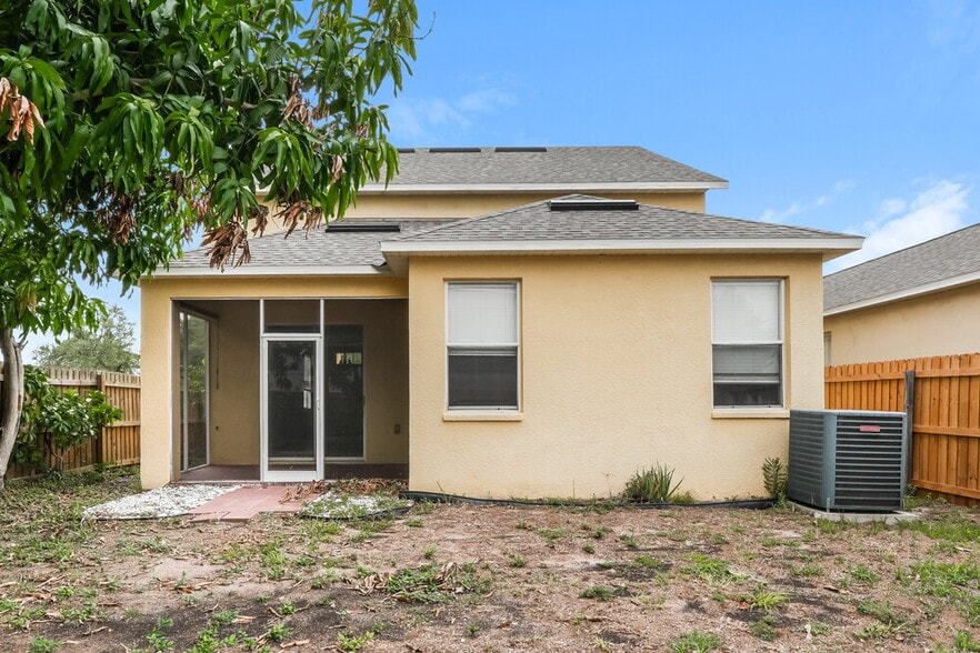 Building Photo - 8574 Deer Chase Dr