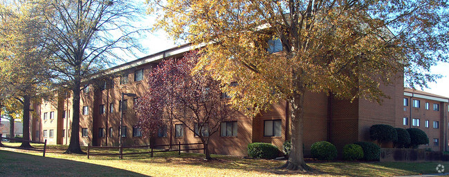 Building Photo - Granby House